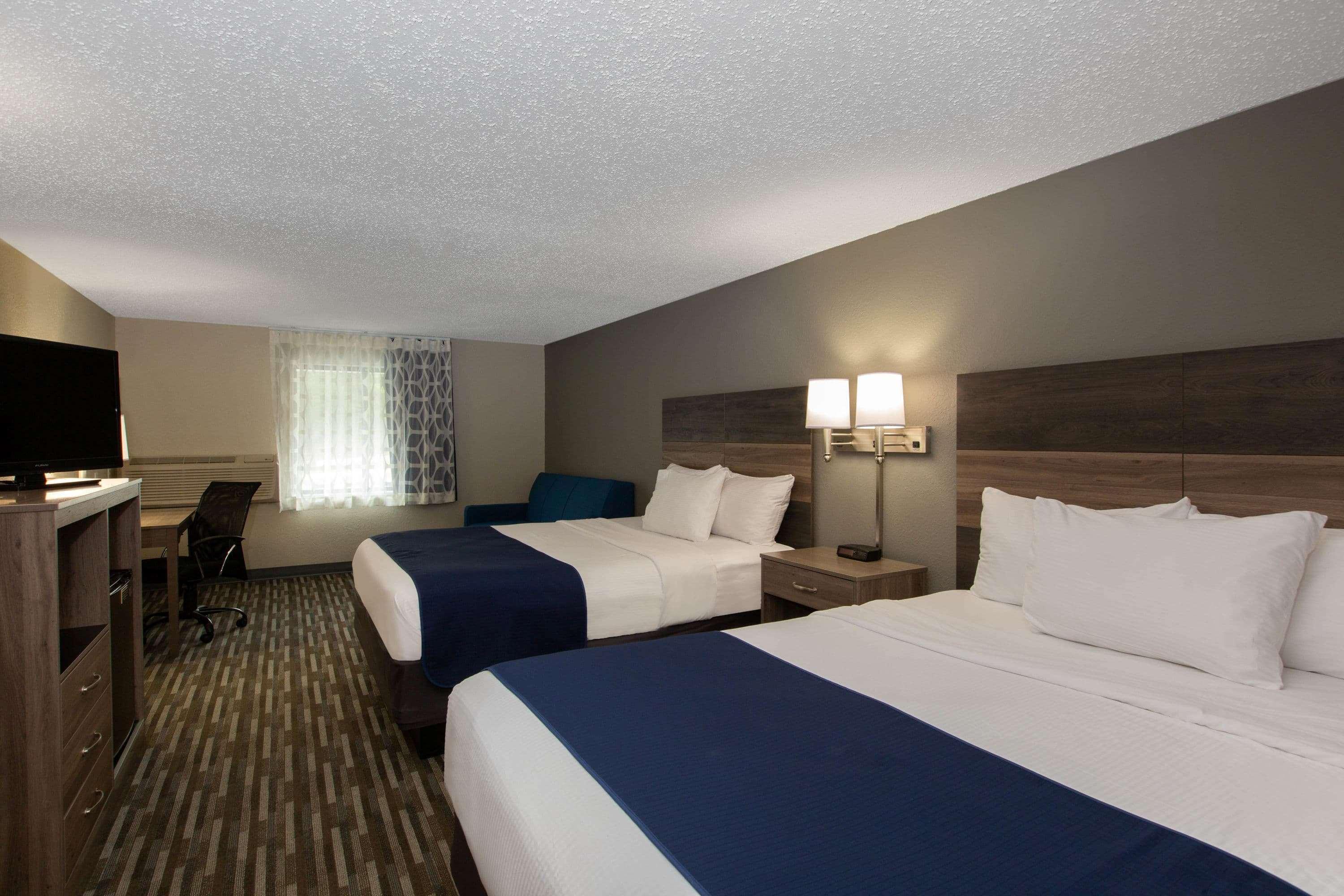 Days Inn & Suites By Wyndham Wisconsin Dells Exteriör bild
