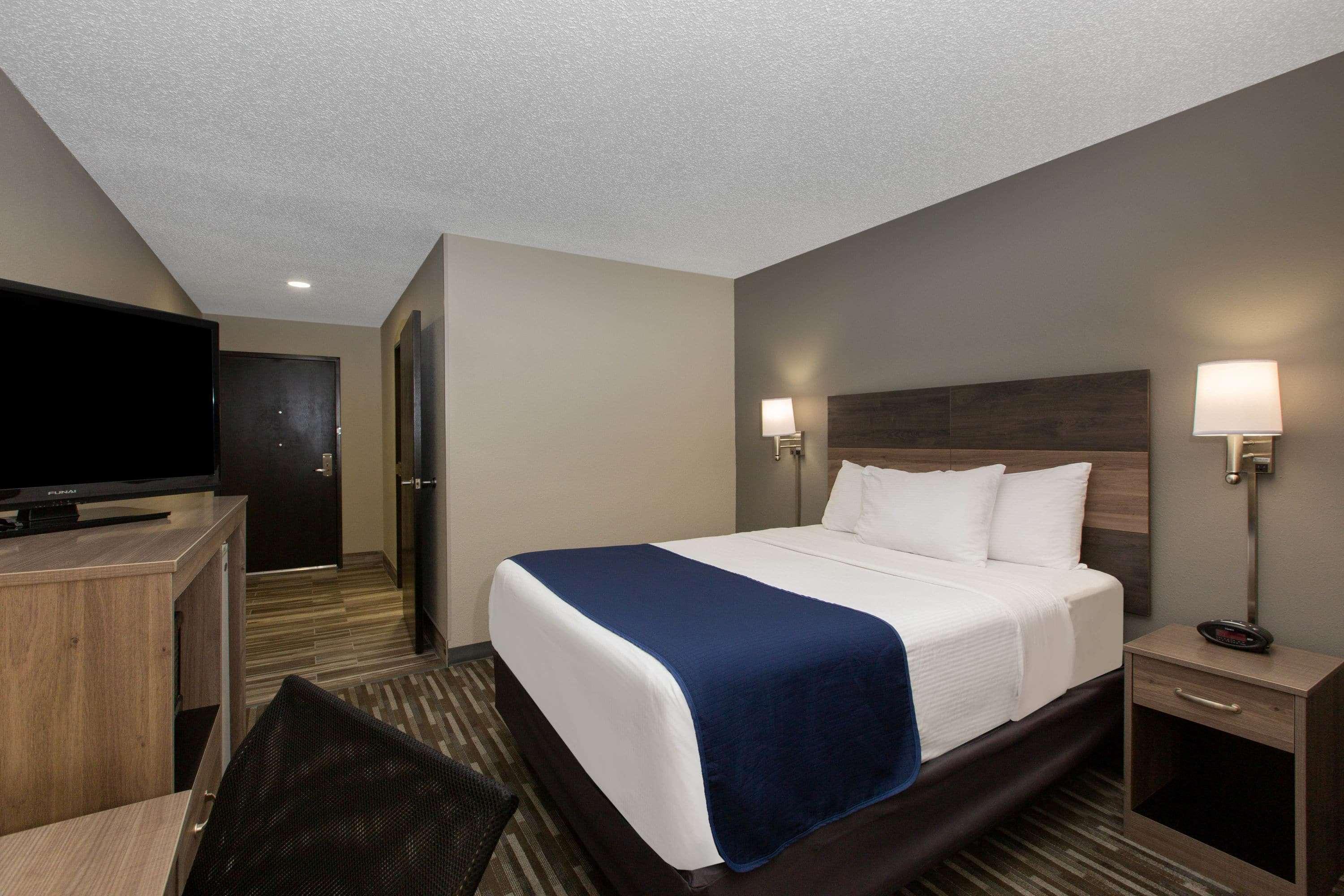 Days Inn & Suites By Wyndham Wisconsin Dells Exteriör bild