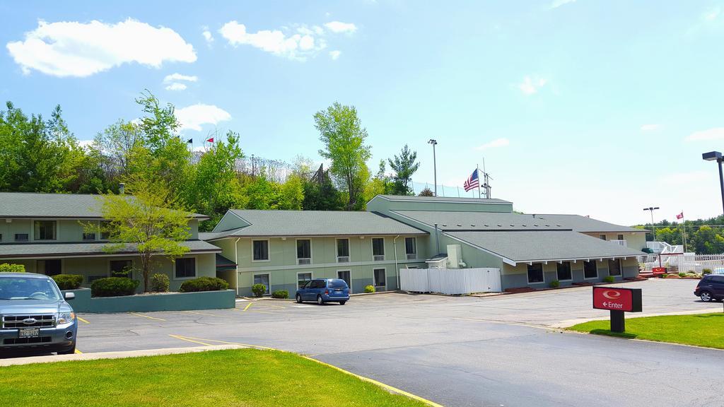 Days Inn & Suites By Wyndham Wisconsin Dells Exteriör bild