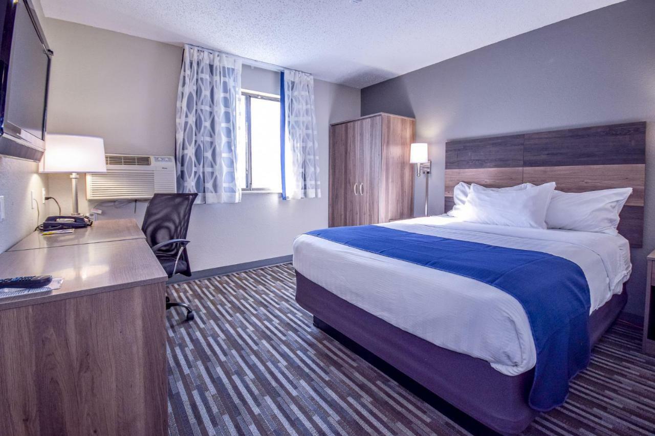 Days Inn & Suites By Wyndham Wisconsin Dells Exteriör bild