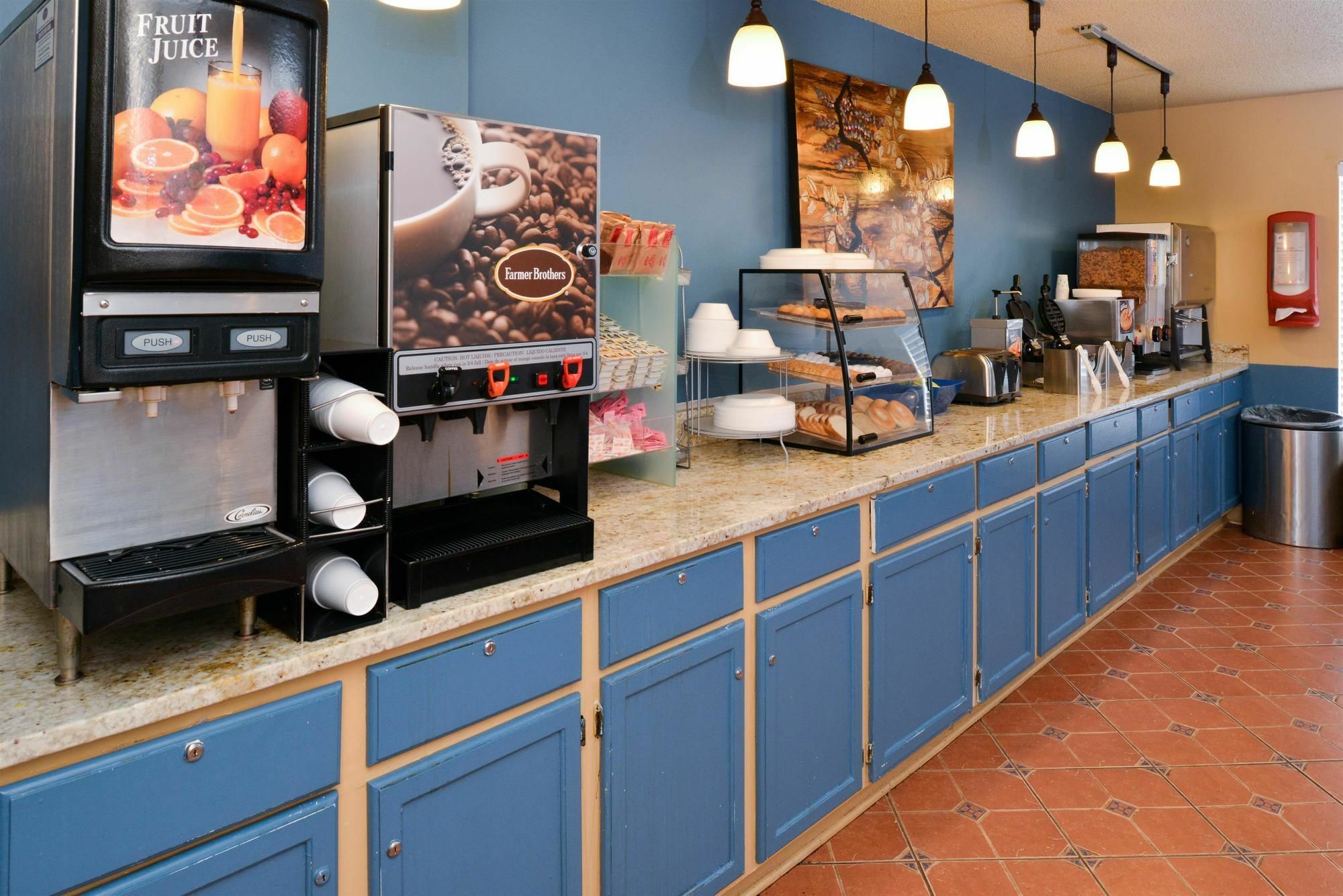 Days Inn & Suites By Wyndham Wisconsin Dells Exteriör bild