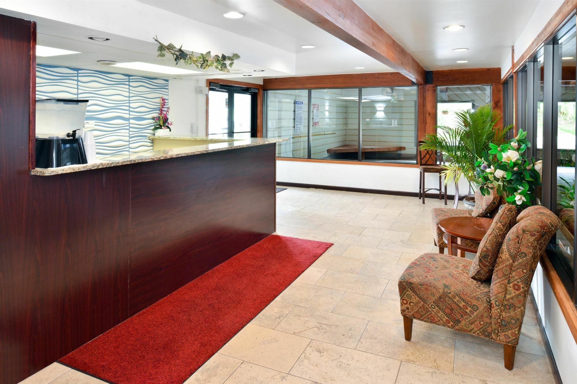 Days Inn & Suites By Wyndham Wisconsin Dells Exteriör bild